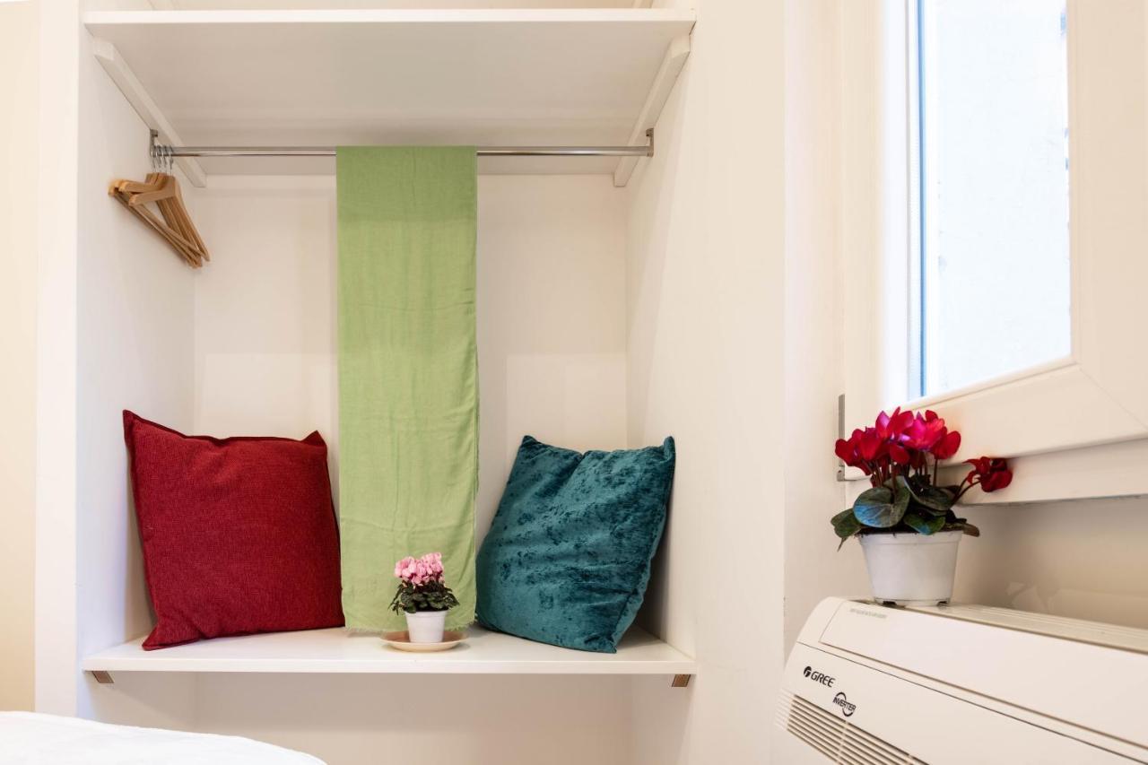 Trastevere Colorful Apartment With Terrace! Рим Экстерьер фото