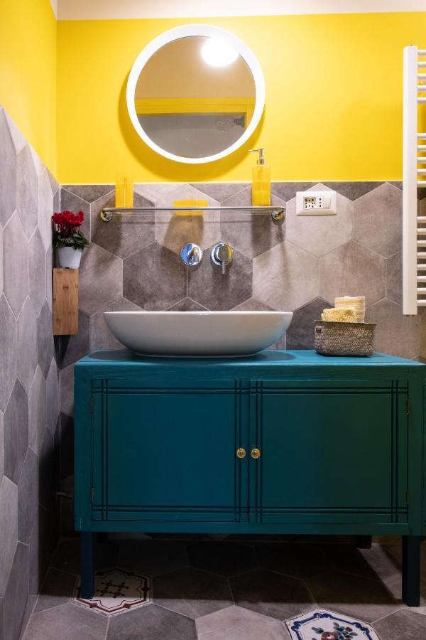 Trastevere Colorful Apartment With Terrace! Рим Экстерьер фото